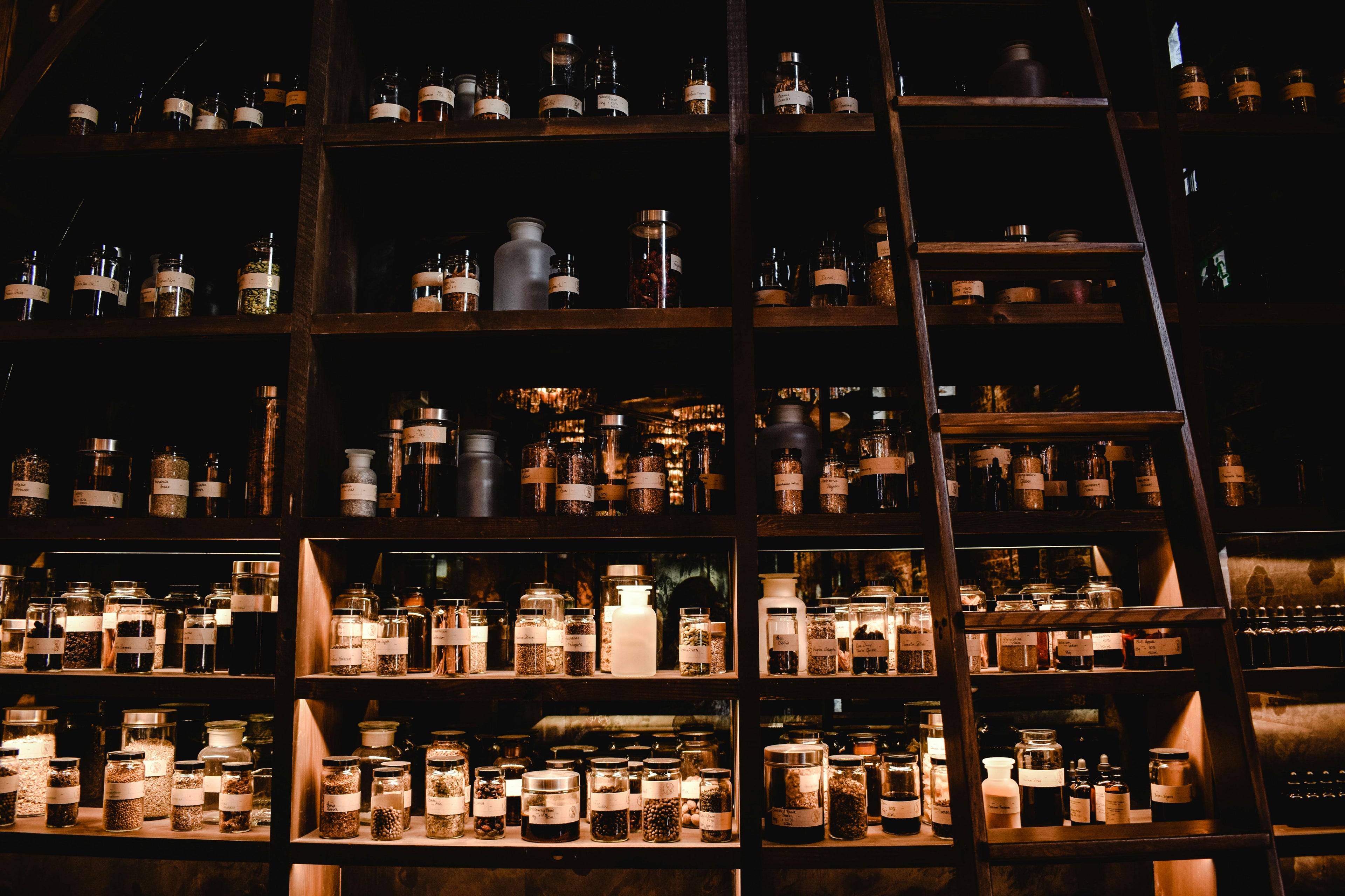 THYMOQUINONE : LE PRINCIPE ACTIF DE LA NIGELLE EXPLIQUÉ